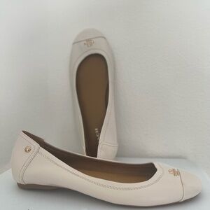 Coach Chelsea Matte Calf Beechwood flat